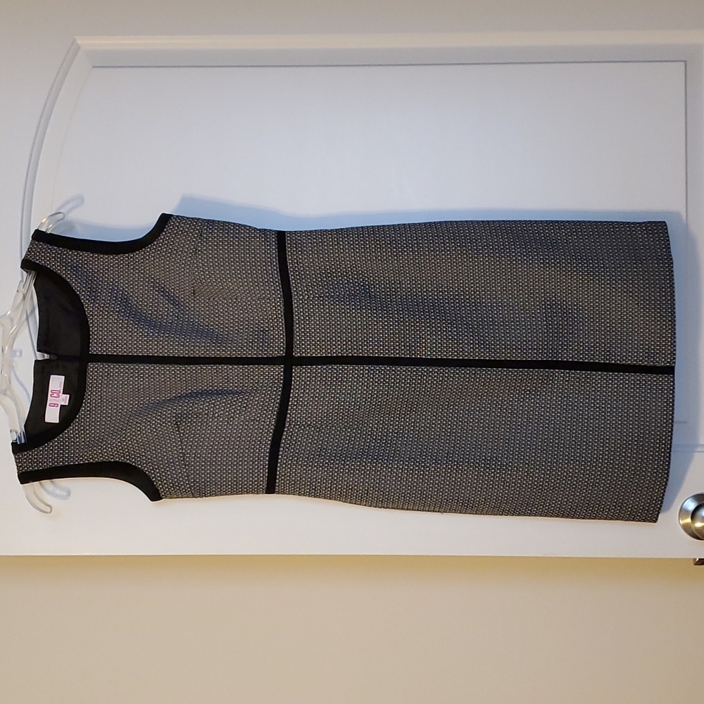 9 and company sheath dress